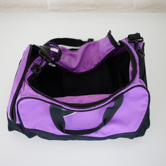 purple nike bag
